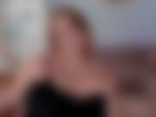 Live cam show with Foxy - Spanking on sexylivex.com