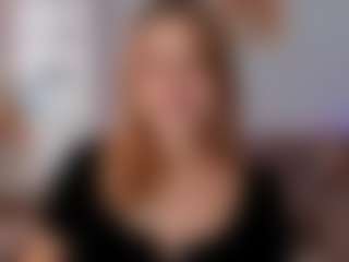 Live cam show with Foxy - Spinthewheel on UwU Esports