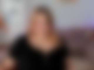 Live cam show with Foxy - Plussize on Fapmatic.com