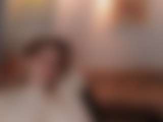 Live cam show with Foxy - Blue Eyes on livesuperchat.net