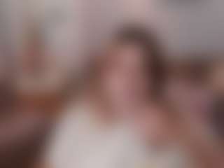 Live cam show with Foxy - Flirt Young Adult on Hubzter Live