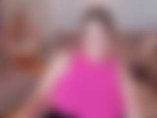 Live cam show with Foxy - Plussize on CamwithHer