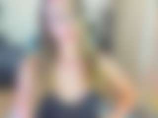 BerryLipss's Live Sex Cam Show