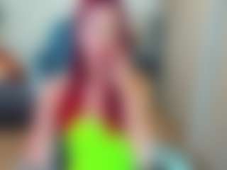 Live cam show with BerryLipss - Bikini on studioflirtlive.com