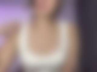 Live cam show with DaniellaBirthwright - Striptease Granny on Camsoda