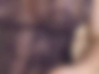 Live cam show with irisreid - Striptease MILF on fapnchat