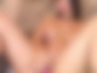 irisreid MILF webcam performer live streaming