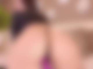 irisreid MILF webcam performer live streaming