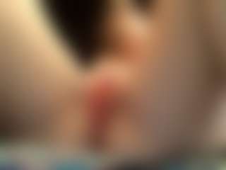 Live cam show with Anita Biannca - Skinny MILF on CamwithHer