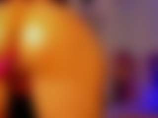 Live cam show with Bunny-Glow - Domination on Camsoda