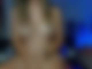Live cam show with Bunny-Glow - Blonde Hair Middle Aged on Porn Luv