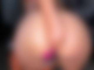 Live cam show with Bunny-Glow - Granny Blonde Hair on Camsoda