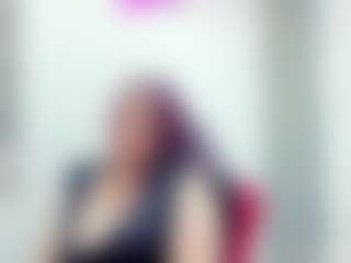 Live cam show with chantalvedette - Middle Aged on livesuperchat.net