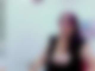 chantalvedette MILF webcam performer live streaming