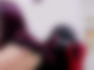 chantalvedette MILF webcam performer live streaming
