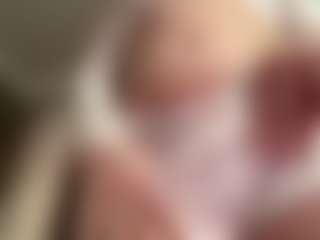 Live cam show with Tanesha - Dance on Camsoda