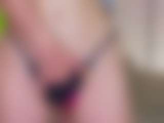 Live cam show with Oliviakis - Moan on Camsoda