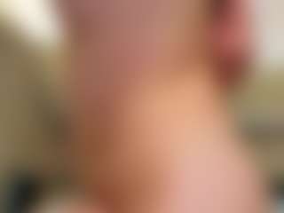 Live cam show with Oliviakis - Tongue on Livezox