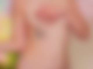 Live cam show with Oliviakis - Princess on AdultVida.com