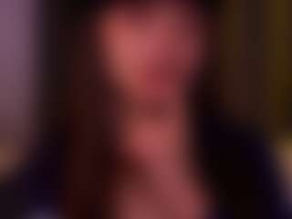 Live cam show with Oliviakis - Facial on Pornisteam.com