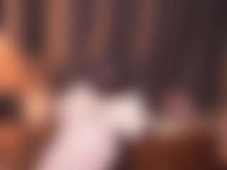 Live cam show with Oliviakis - Tongue on Camsoda
