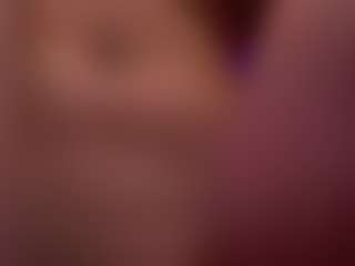 Live cam show with Oliviakis - Princess on CamwithHer