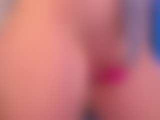 Live cam show with Oliviakis - Camel Toe on Fit Hotties