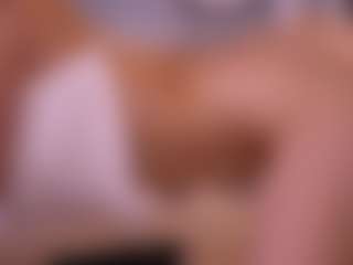 Live cam show with Olivia - Moan on Camming Site