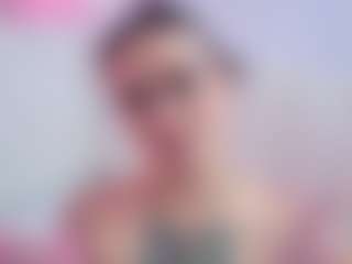 Live cam show with Amy_Bowie - Green Eyes on Mixed Magazine Live