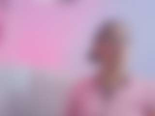 Live cam show with Amy_Bowie - Green Eyes on Mixed Magazine Live