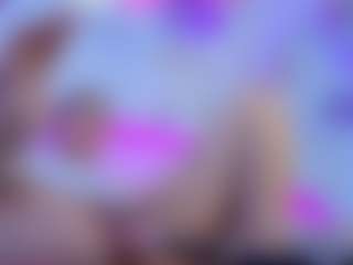 Live cam show with Amy_Bowie - Yoga on StripNow