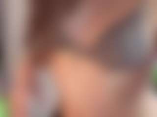 Live cam show with Lili-Torin - Blue Eyes on Camsoda
