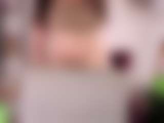Live cam show with Lili-Torin - Brown Hair on Camsoda