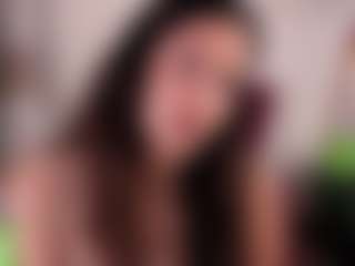 Live cam show with Lili-Torin - Brown Hair on Camsoda