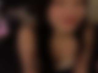Live cam show with Noiry-Vuvez - Black Petite on Fling VIP Chat