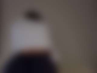 Live cam show with AileenButremovic - Deepthroat on Camsoda