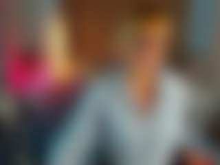 Live cam show with Ann - Middle Aged on live18s.com