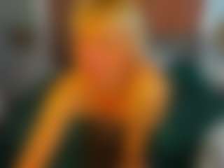 Live cam show with Ann - Bedroom Mature on Dolls Live