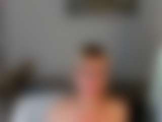 Live cam show with Ann - Skinny MILF on xxxlivecams.org