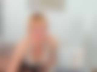 Live cam show with Ann - Blue Eyes on TottyGirls