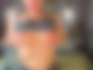 Ann MILF webcam performer live streaming