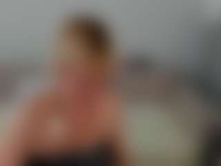Ann's Live Sex Cam Show