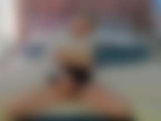 Live cam show with Ann - Athletic Middle Aged on Camsoda