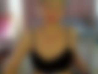 Live cam show with Ann - Role Play on SxyPornLive