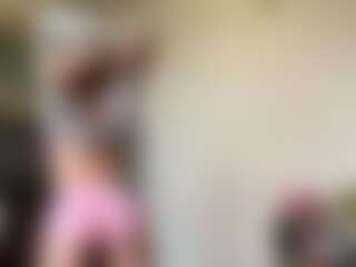 Live cam show with DominiqueCarino - Naturaleza on livesexfox.com
