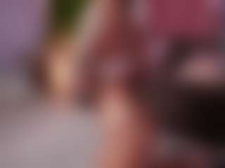 Live cam show with InnaClover - Blonde Hair Blowjob on Milfs Live