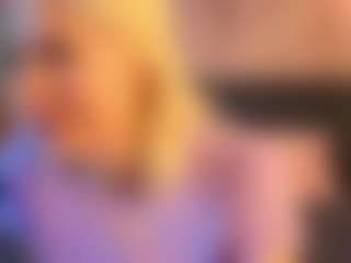 Live cam show with Kate - Masturbate on Milfs Live