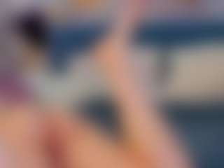 Live cam show with Kate - Bra on slutload