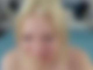 Live cam show with Kate - Play on Milfs Live