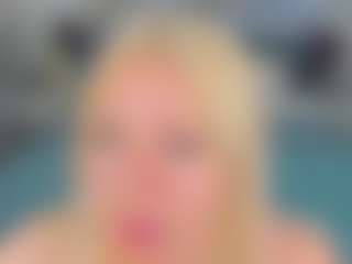 Live cam show with Kate - Bra on AdultVida.com